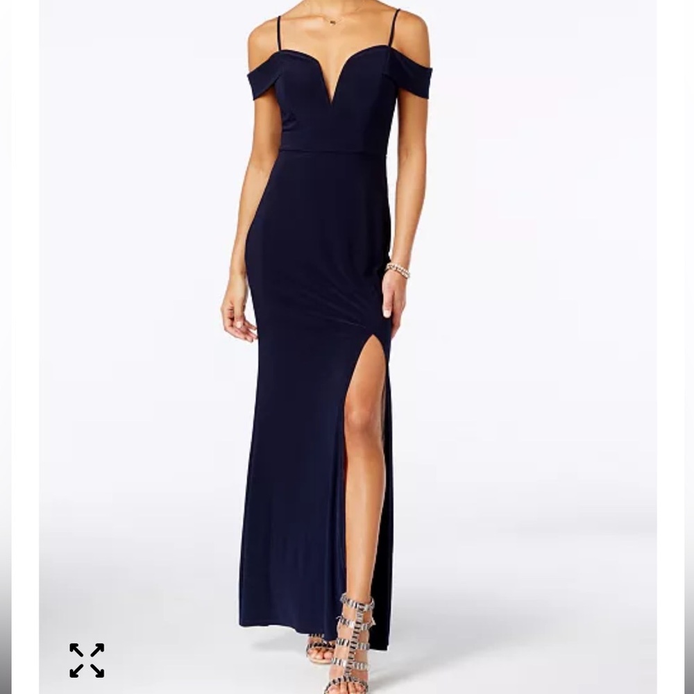City Studios Off the Shoulder Black Gown Size 9 (M)